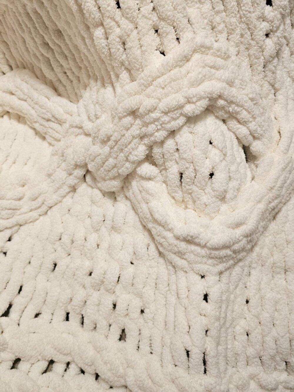 UGG Cream Layne Chunky Knit Throw Blanket Bed living Room Sofa Recliner Chair - Picture 4 of 7